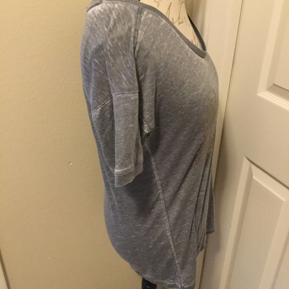Calvin Klein Women's T Shirt Size M NWT - Picture 2 of 5